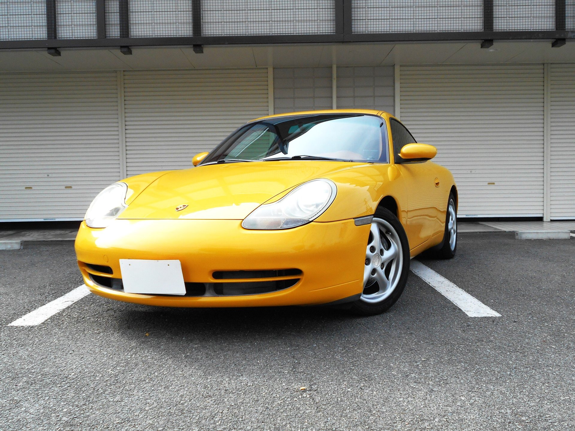 PORSCHE 911 - View 1