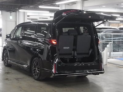 صورة مصغرة 23 لـ 2023 Toyota VELLFIRE