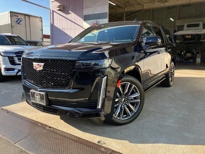 CADILLAC ESCALADE - 1