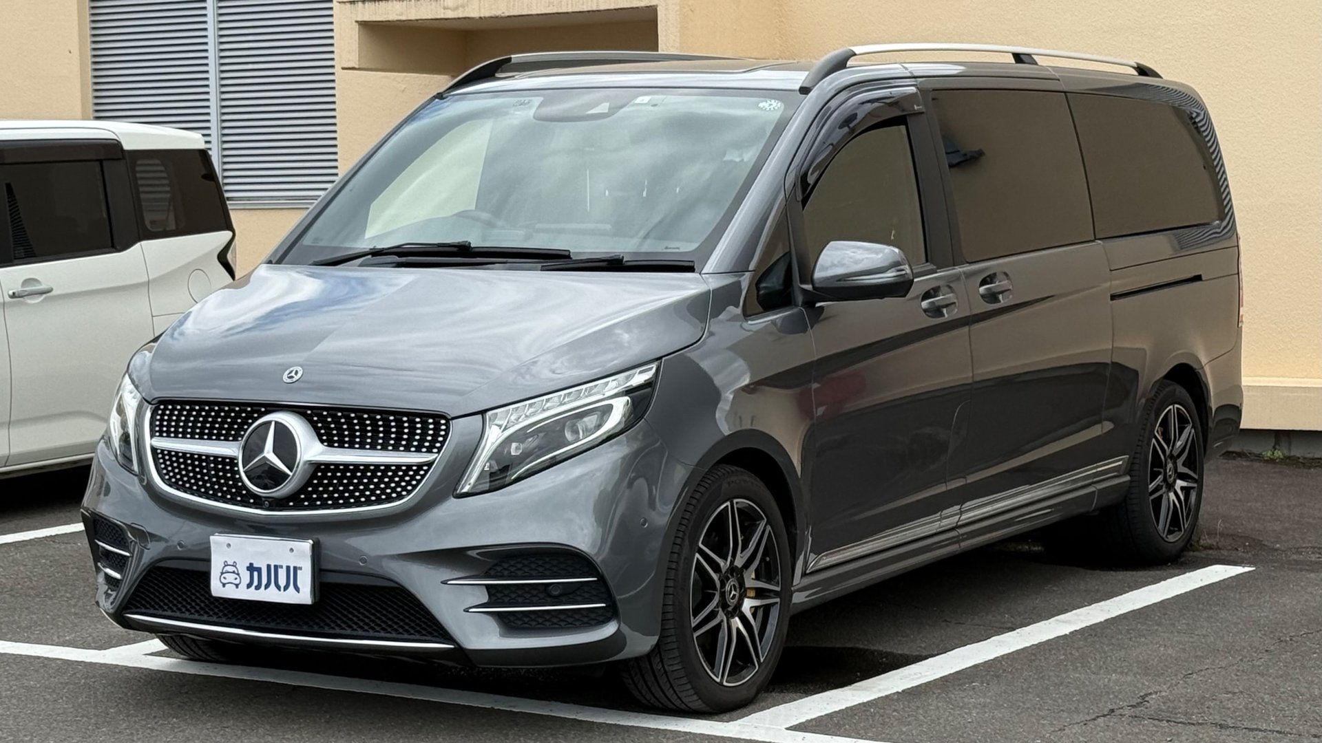 MERCEDES-BENZ V-CLASS V220D AVANTGARDE EXTRA LONG - View 1