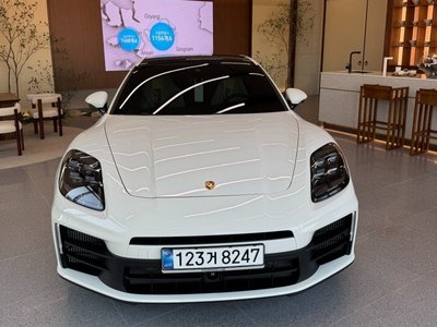 PORSCHE PANAMERA - 5