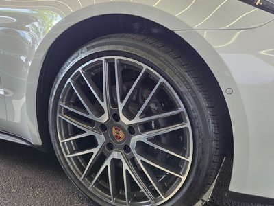 PORSCHE PANAMERA - 8