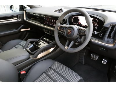 PORSCHE CAYENNE - 10