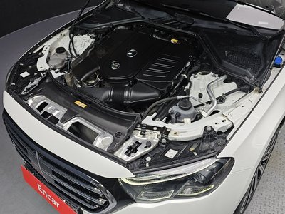 MERCEDES-BENZ E-CLASS - 7