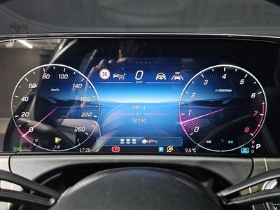 MERCEDES-BENZ E-CLASS - 8