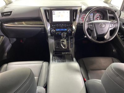 TOYOTA ALPHARD - 2