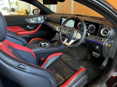 MERCEDES-BENZ E-CLASS - 6