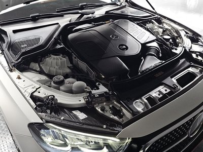 MERCEDES-BENZ E-CLASS - 7