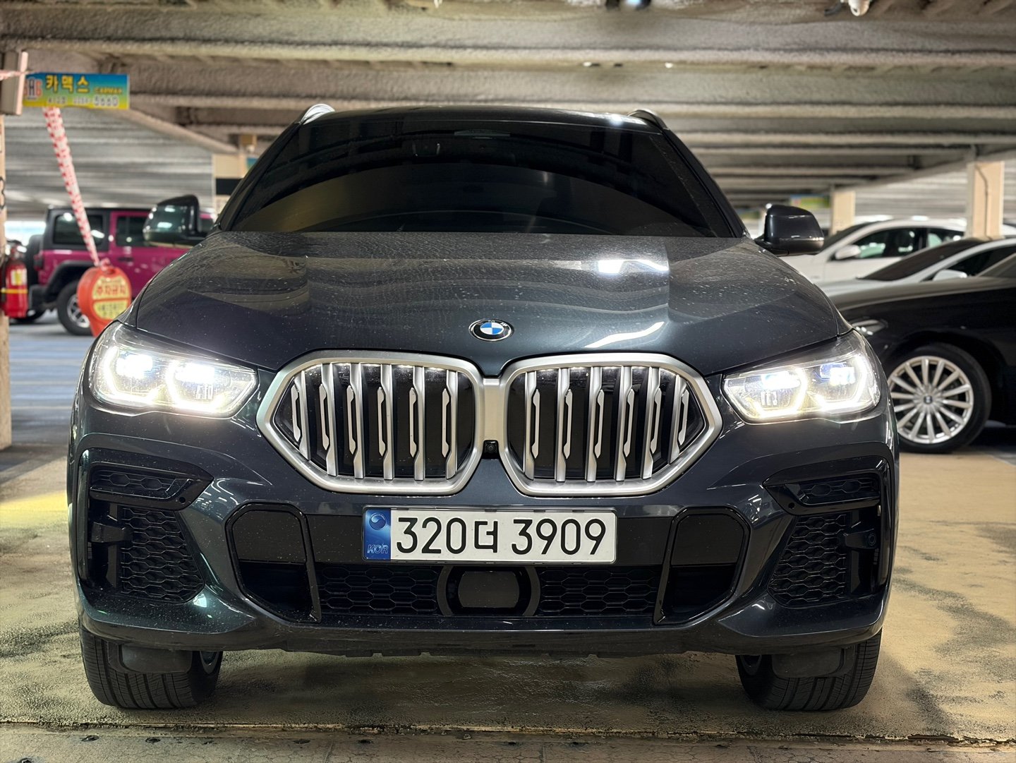 BMW X6 - View 1
