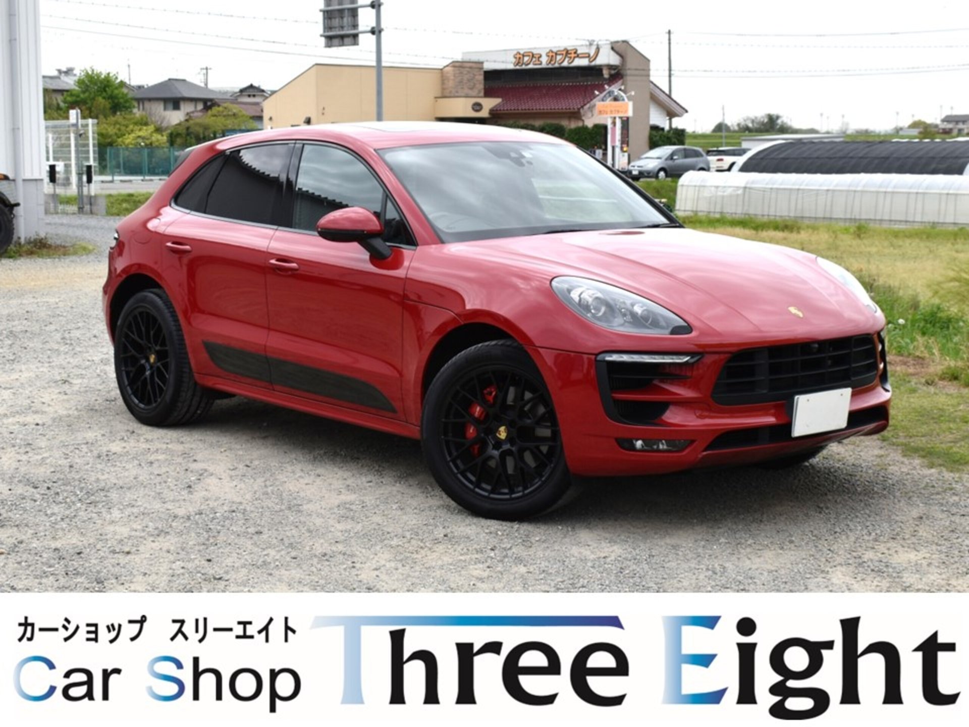 PORSCHE MACAN - View 1