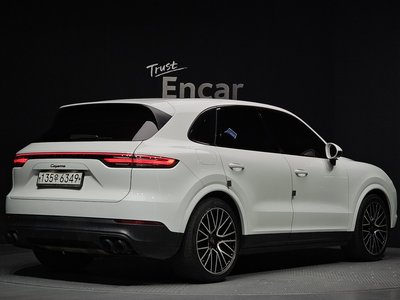 PORSCHE CAYENNE - 3