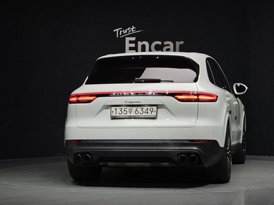 PORSCHE CAYENNE - 4