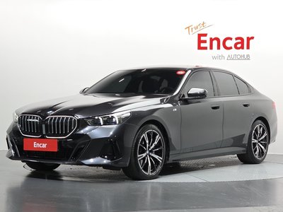 BMW 5 SERIES - 1