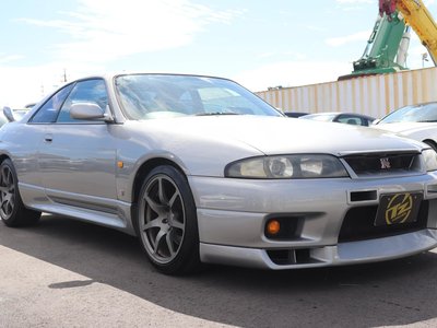 NISSAN SKYLINE GT-R - 6