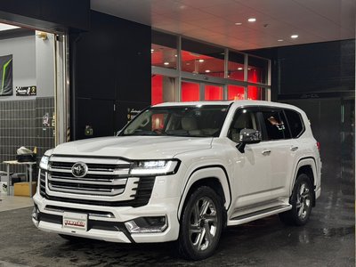 TOYOTA LAND CRUISER 300 - 1