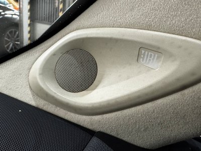 TOYOTA LAND CRUISER 300 - 10