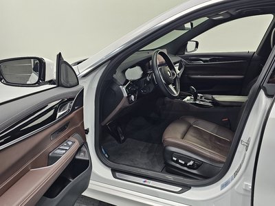 BMW 6 SERIES GT - 10