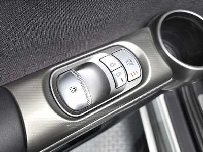 2022 Genesis GV60 — миниатюра 19