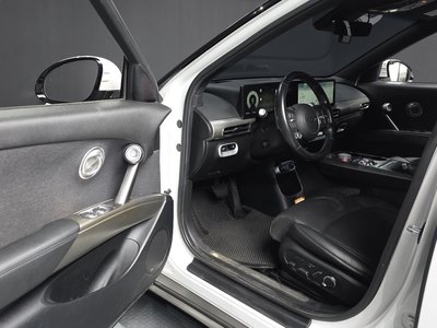صورة 10 لـ 2022 Genesis GV60