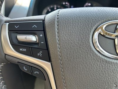 TOYOTA LAND CRUISER PRADO - 10