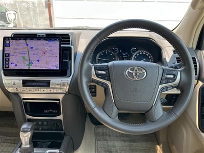 TOYOTA LAND CRUISER PRADO - 5
