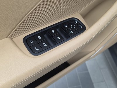 2023 Porsche PANAMERA 缩略图 30