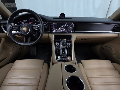 صورة 5 لـ 2023 Porsche PANAMERA