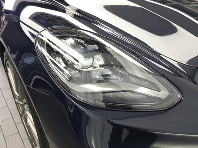 صورة 9 لـ 2023 Porsche PANAMERA