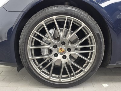 صورة 6 لـ 2023 Porsche PANAMERA