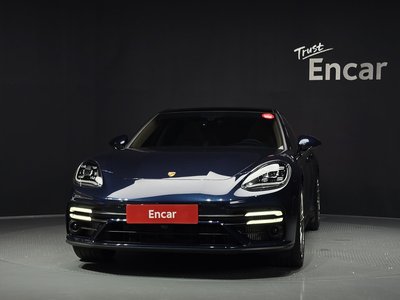 صورة 2 لـ 2023 Porsche PANAMERA