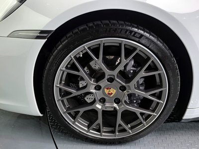 PORSCHE 911 - 6