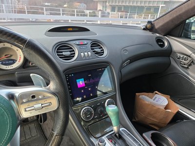 MERCEDES-BENZ SL - 10