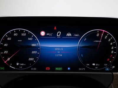 MERCEDES-BENZ E-CLASS - 8
