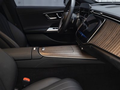 MERCEDES-BENZ E-CLASS - 9