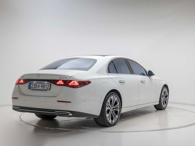 MERCEDES-BENZ E-CLASS - 5