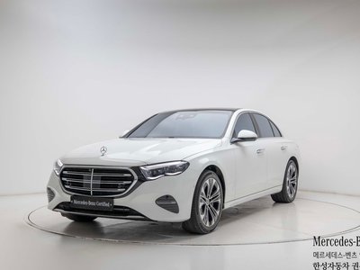 MERCEDES-BENZ E-CLASS - 1