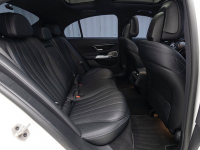 MERCEDES-BENZ E-CLASS - 10