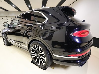 BENTLEY BENTAYGA - 6