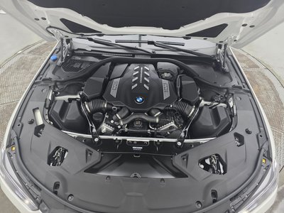 2025 BMW 8 SERIES 照片 7