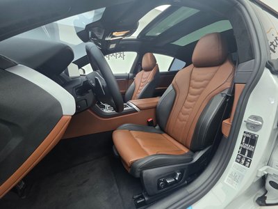 2025 BMW 8 SERIES 照片 10