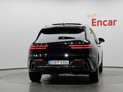 صورة 4 لـ 2023 Genesis GV70