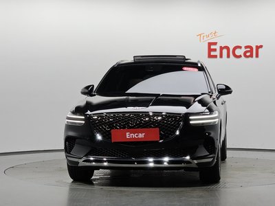صورة 3 لـ 2023 Genesis GV70