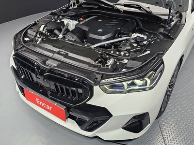 صورة 7 لـ 2024 BMW 5 SERIES