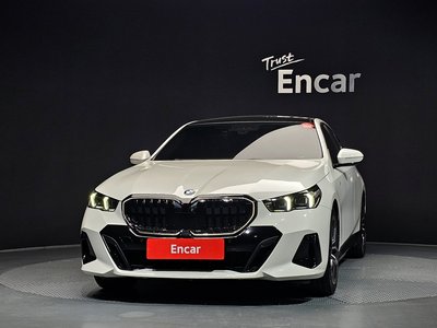 صورة 2 لـ 2024 BMW 5 SERIES