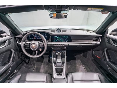 PORSCHE 911 CABRIOLET - 8