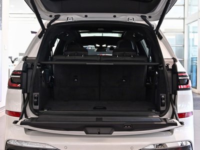 2025 BMW X7 — фото 4