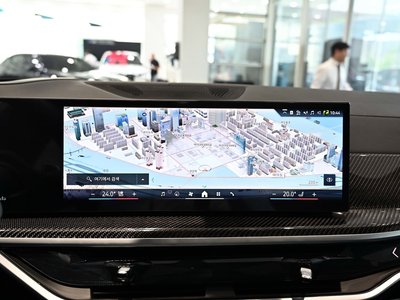 2025 BMW X7 缩略图 14