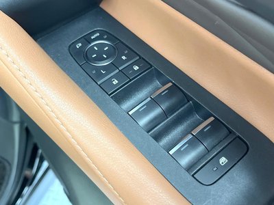 صورة مصغرة 32 لـ 2023 Toyota VELLFIRE