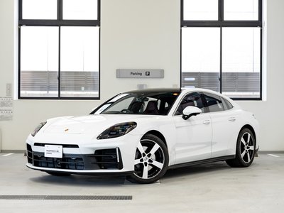 PORSCHE PANAMERA - 1