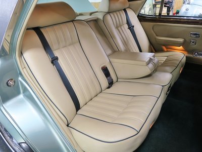 ROLLS-ROYCE SILVER SPUR - 9